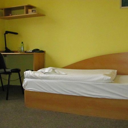 Hotel Isora Ostrava Exteriör bild
