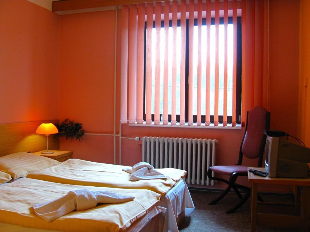 Hotel Isora Ostrava Rum bild