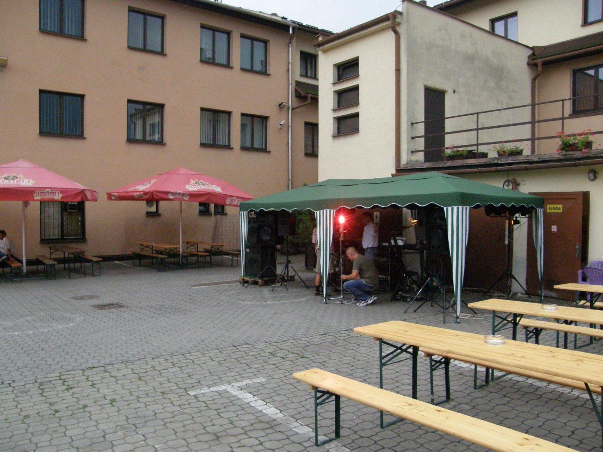 Hotel Isora Ostrava Exteriör bild