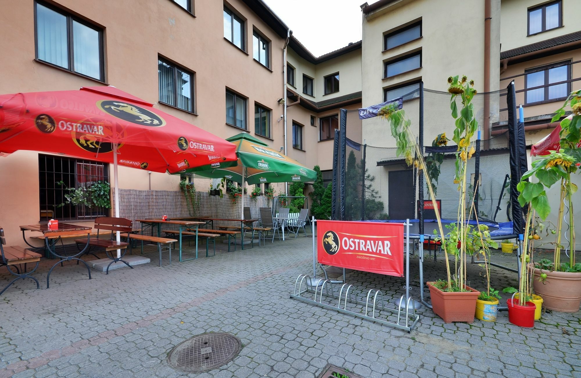 Hotel Isora Ostrava Exteriör bild