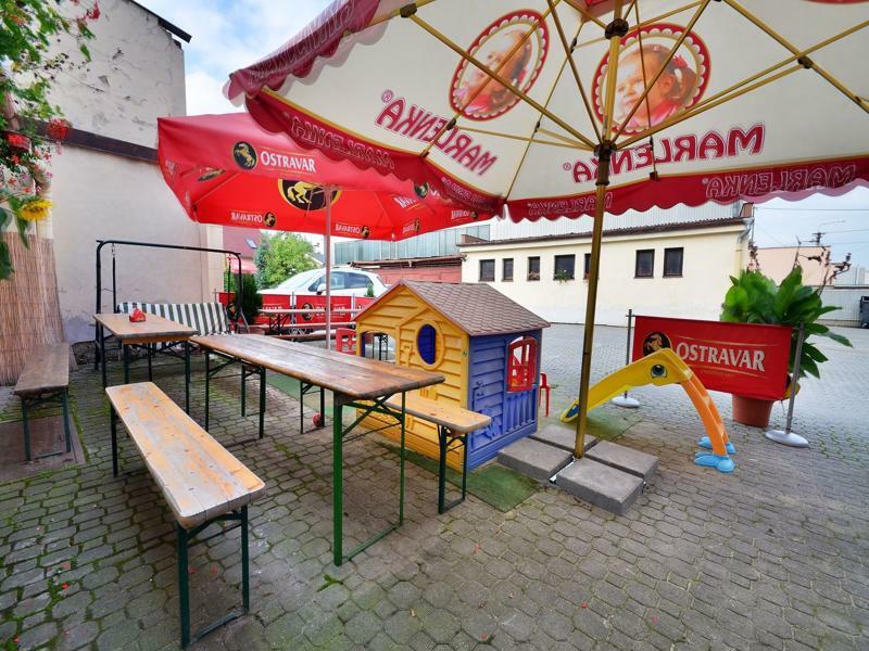 Hotel Isora Ostrava Exteriör bild