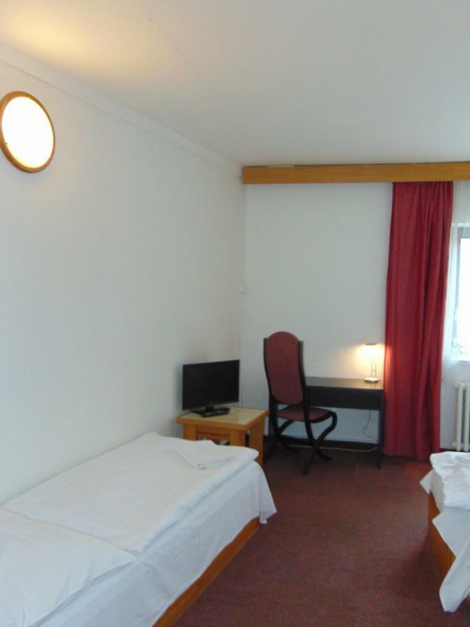 Hotel Isora Ostrava Exteriör bild